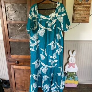 Vintage Hilo Hattie Blue Floral Hawaiian Maxi Dress XL